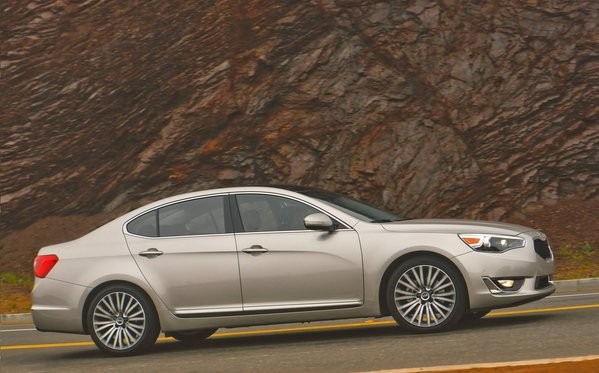 Kia Cadenza 2014 – Une voiture surdouée