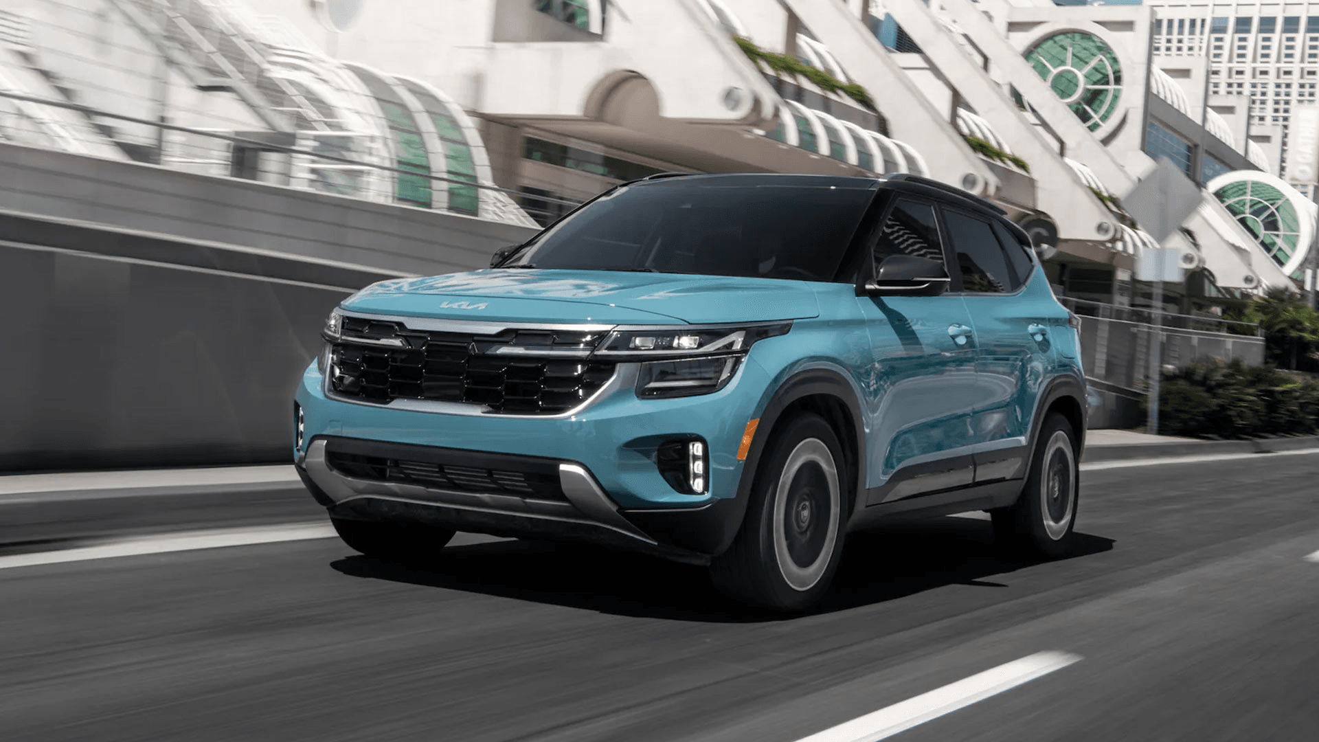 ARTICLE-Hyundai-Kona-vs.-Kia-Seltos-vs.-Subaru-Crosstrek-vs.-Honda-HR-V-vs.-Nissan-Qashqai_SELTOS